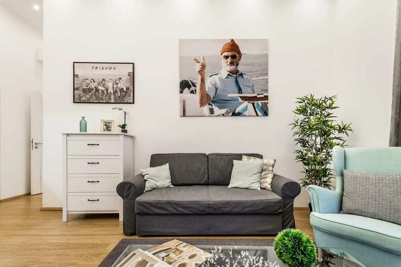 Hello Downtown Apartment - Movie Budapest