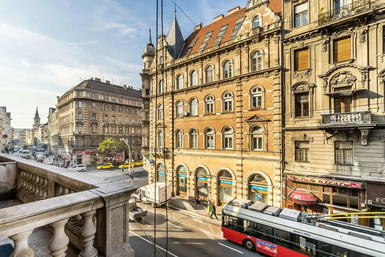 Hello Downtown Apartment - Movie Budapest
