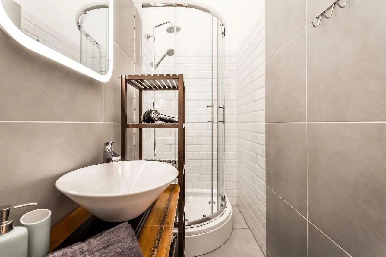 Hello Downtown Apartment - Movie Budapest 0*,  Ungarn