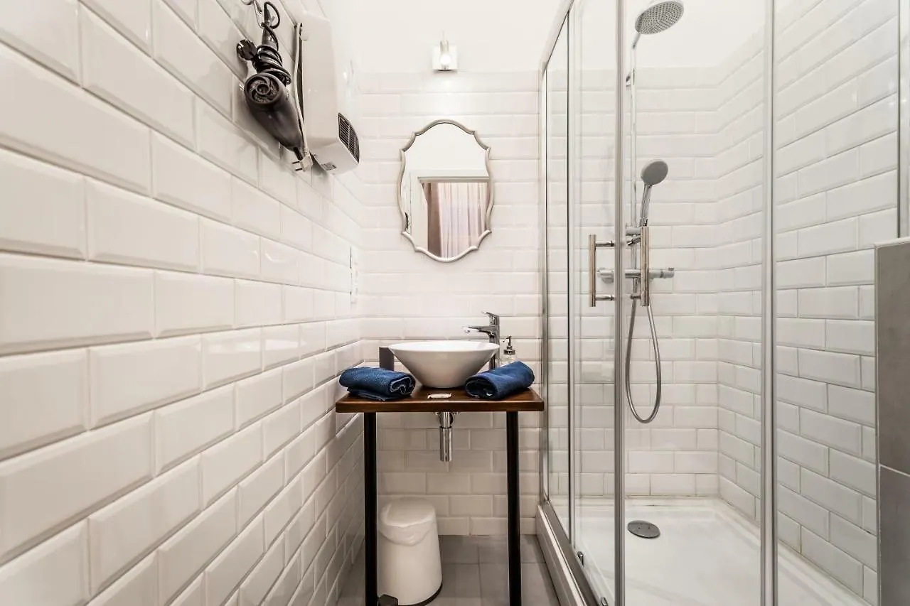 Hello Downtown Apartment - Movie Budapest